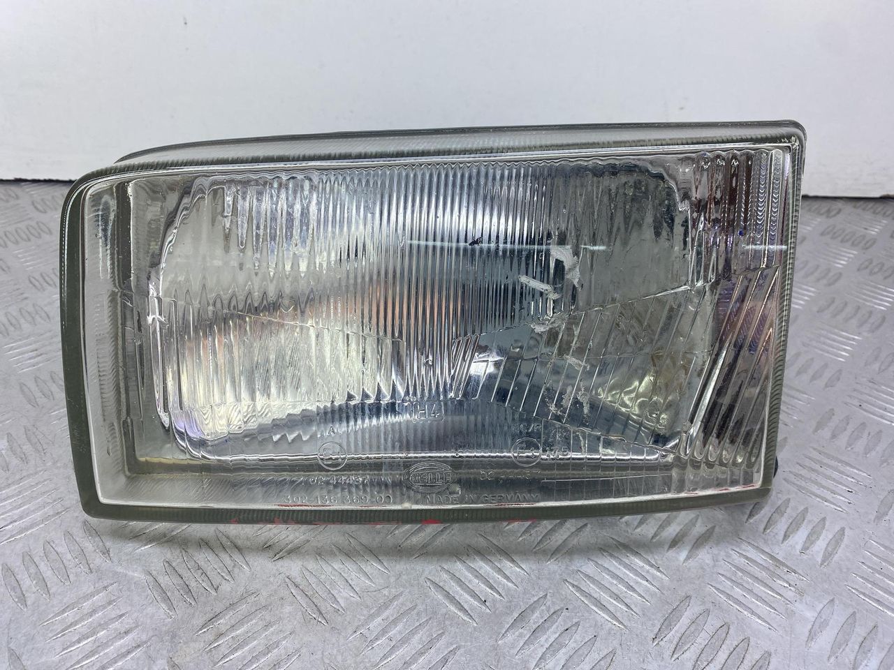 фара левая Volkswagen Transporter T4 (1990 - 2003), 2.5 л., дизель, МКПП, передний привод, 9GH11735701 - фото №1