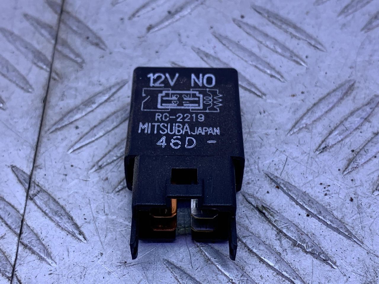 реле (прочие) Subaru Impreza 1 поколение (GM/GC/GF) 1994, 1.8 л., EJ18E, бензин, МКПП, красный, седан, полный привод, RC2219 - фото №1