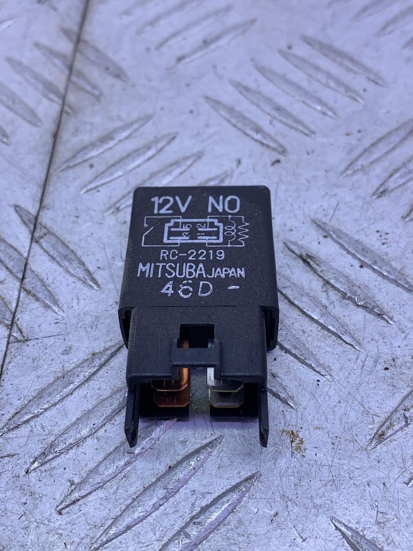 реле (прочие) Subaru Impreza 1 поколение (GM/GC/GF) 1994, 1.8 л., EJ18E, бензин, МКПП, красный, седан, полный привод, RC2219 - фото №1