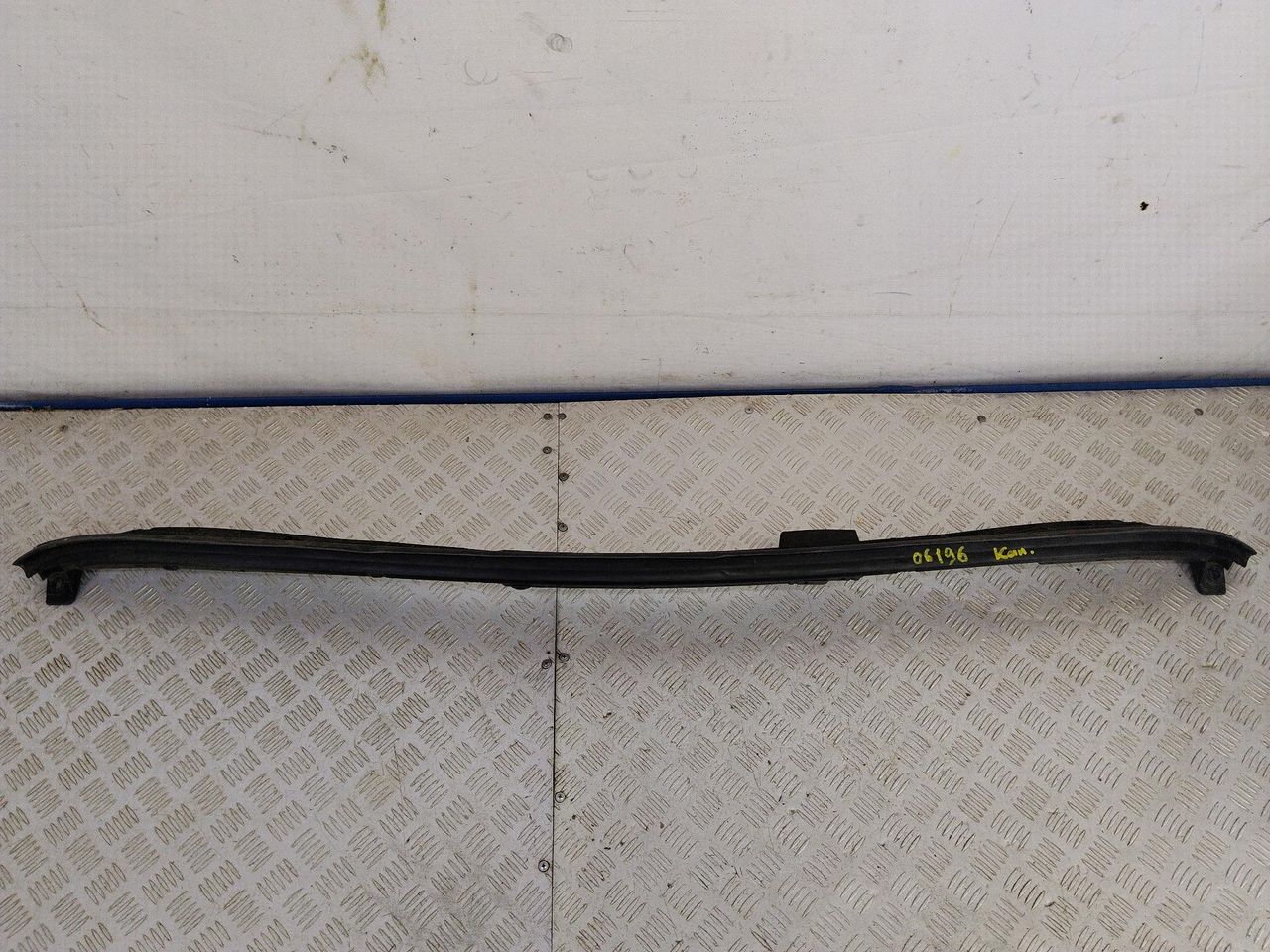 дождевик Peugeot 307 1 поколение (2001 - 2005), 1.6 л., NFU (TU5JP4), бензин, 5МКПП, серебро, универсал, передний привод, 9638958780 - фото №1