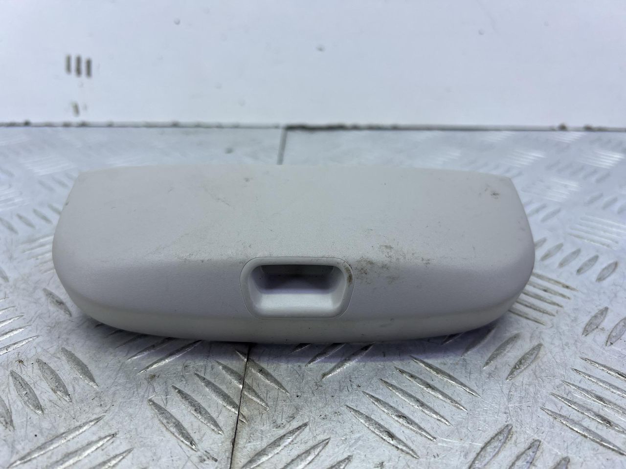 очечник Mercedes-Benz B-Класс W245 T245.208 2007, 2.0 л., OM 640.941, дизель, вариатор, серебро, минивэн, передний привод, A1698100041 - фото №1