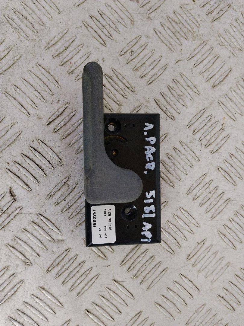 ручка внутренняя Mercedes-Benz Vito W639 (2003 - 2010), A6397400235 - фото №1