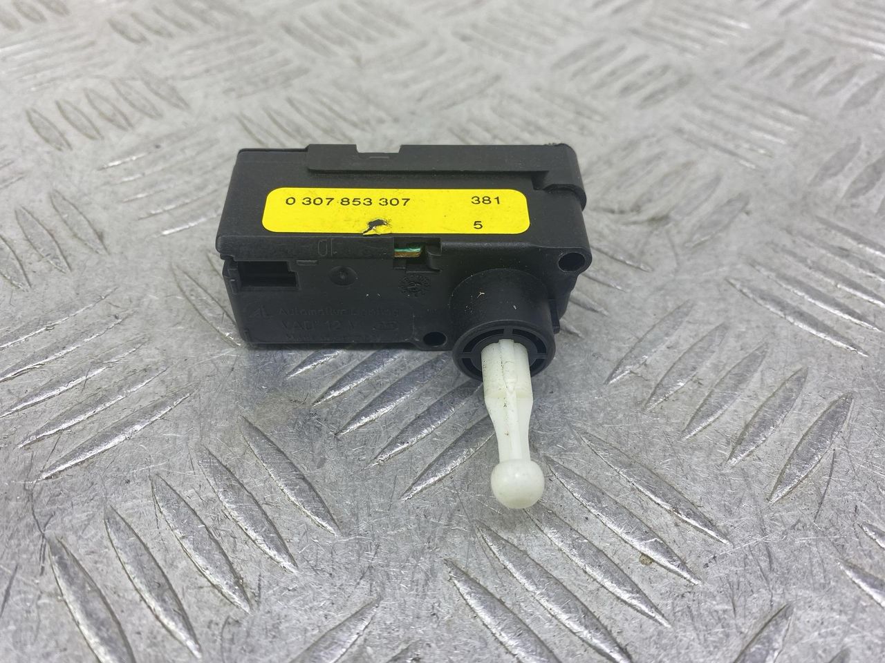 корректор фар Ford Mondeo 1 поколение GE (1993 - 1996), 2.0 л., бензин, АКПП, синий, седан, передний привод, 0307853307 - фото №1