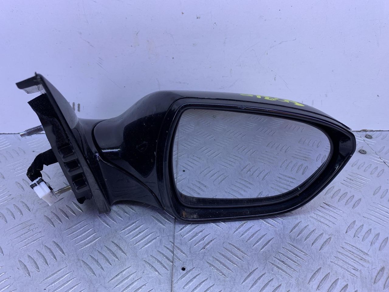 зеркало наружное правое Hyundai i40 1 поколение 2013, 1.7 л., дизель, АКПП, черный, передний привод - фото №1