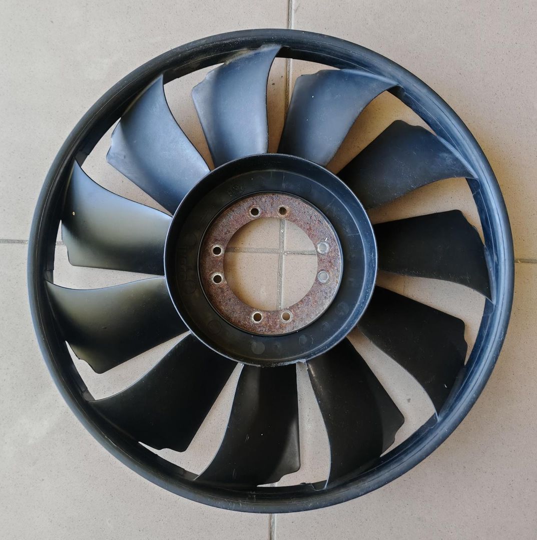 крыльчатка вискомуфты IVECO Daily 3 поколение 50c11 2001, 2.8 л., 8140.43C, дизель, МКПП, микроавтобус, задний привод, 504024647, 500333136 - фото №1