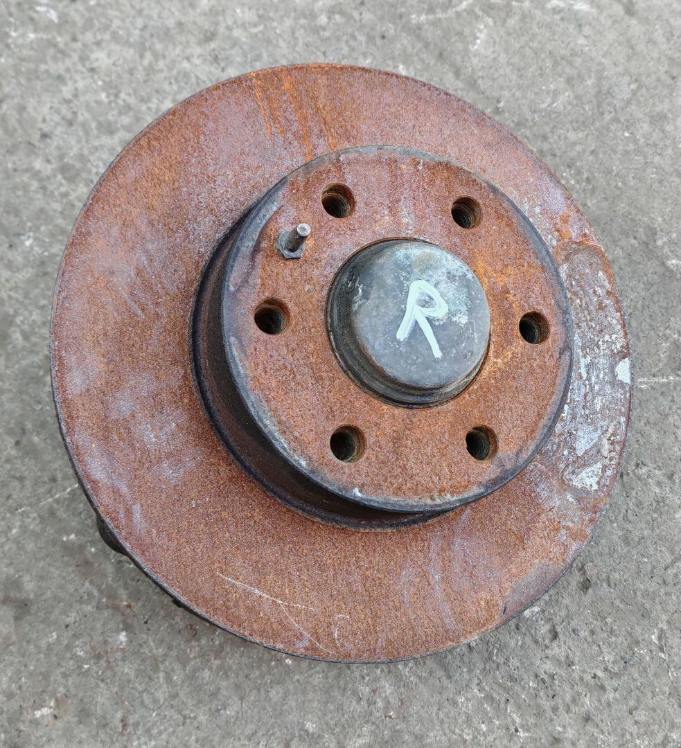 кулак поворотный правый IVECO Daily 4 поколение 35S11 2011, 2.3 л., F1AE0481U, дизель, МКПП, фургон, задний привод, 5801341448, 2996131 - фото №1