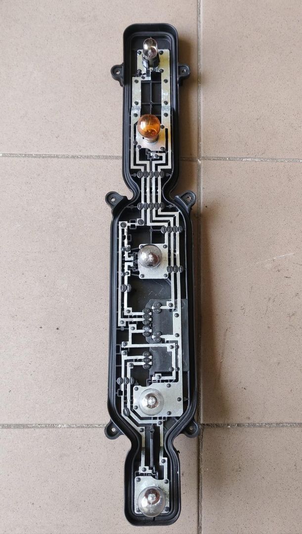 панель заднего фонаря IVECO Daily 4 поколение 50C15 2011, 3.0 л., F1CE0481F, дизель, фургон