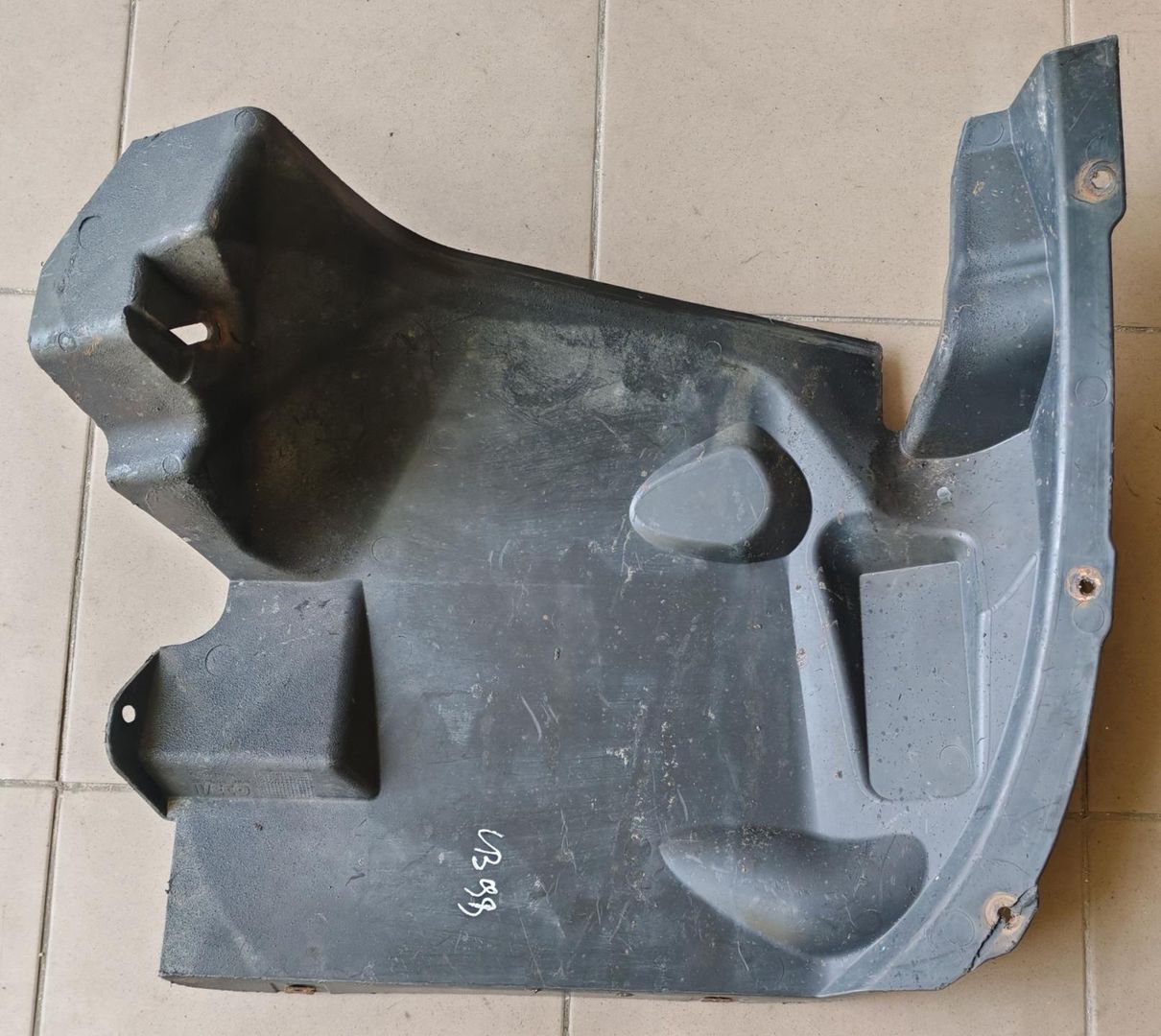 защита арок передняя правая (подкрылок) IVECO Daily 4 поколение 2009, 2.3 л., дизель, 3802192 - фото №1