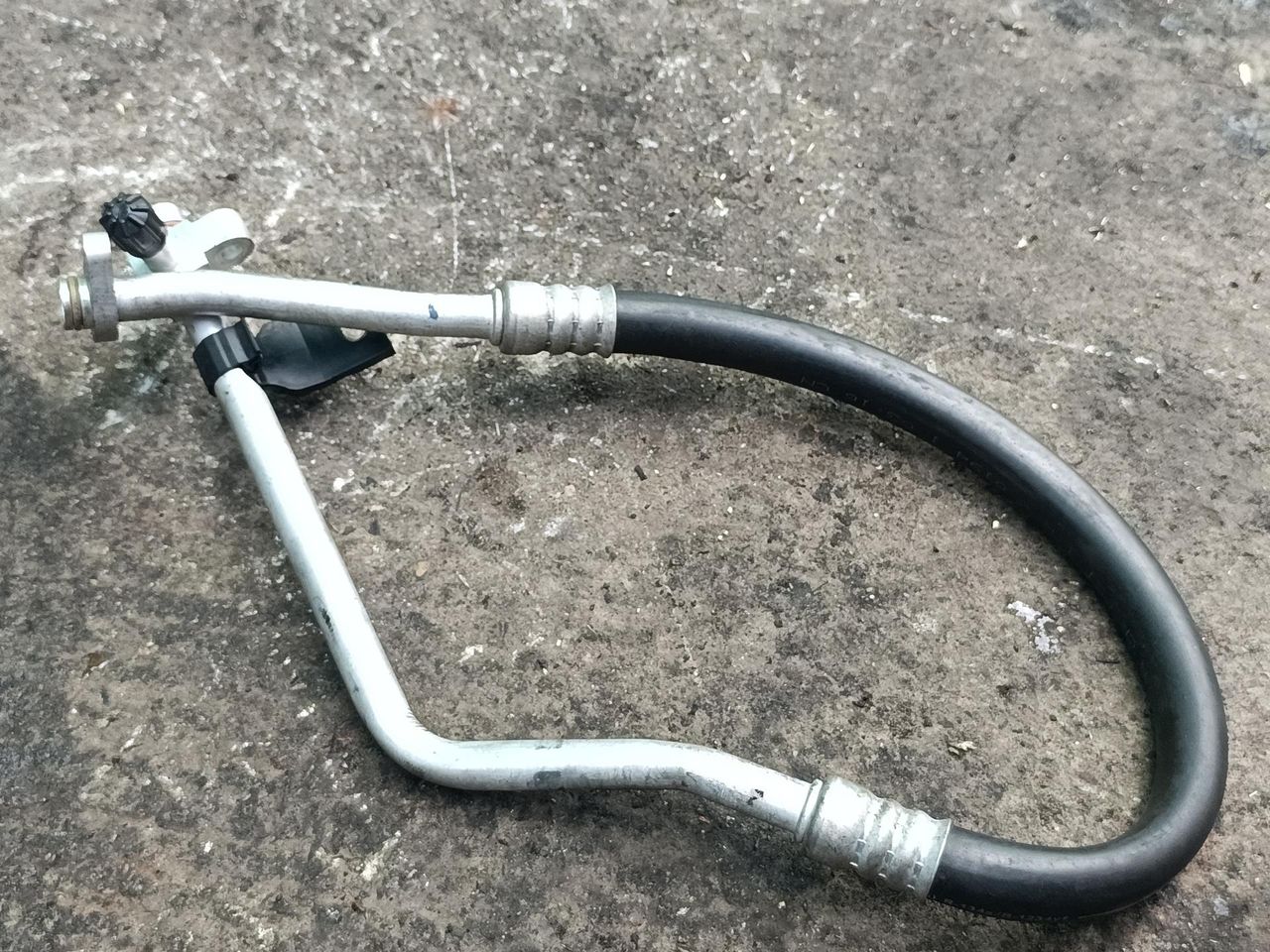 трубка кондиционера IVECO Daily 6 поколение 35C14 2018, 2.3 л., дизель, МКПП, фургон, 5802572889
