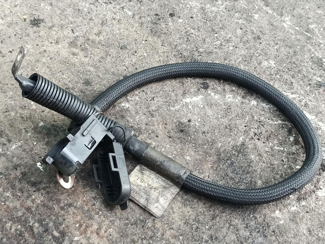 плюсовой провод аккумулятора IVECO Daily 6 поколение 35C14 2018, 2.3 л., дизель, МКПП, фургон, 5801610556