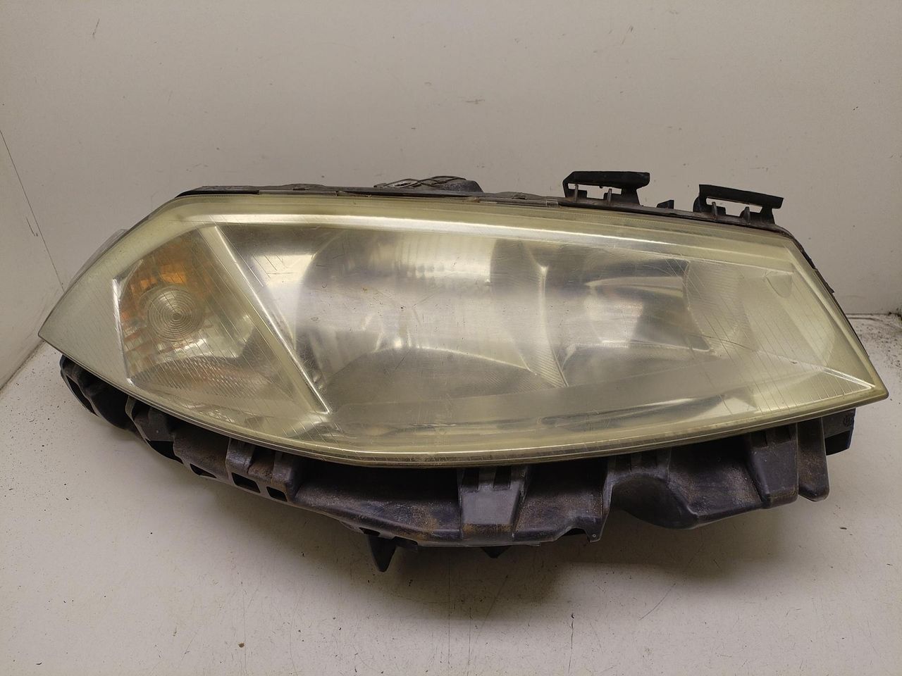 фара правая Renault Megane 2 поколение 2004