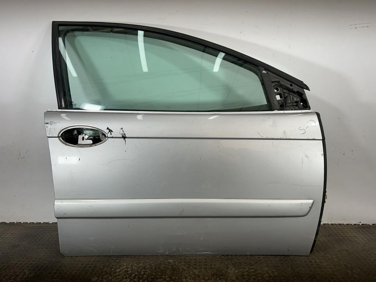 дверь передняя правая Citroen C5 1 поколение (2000 - 2004), 43R-000929