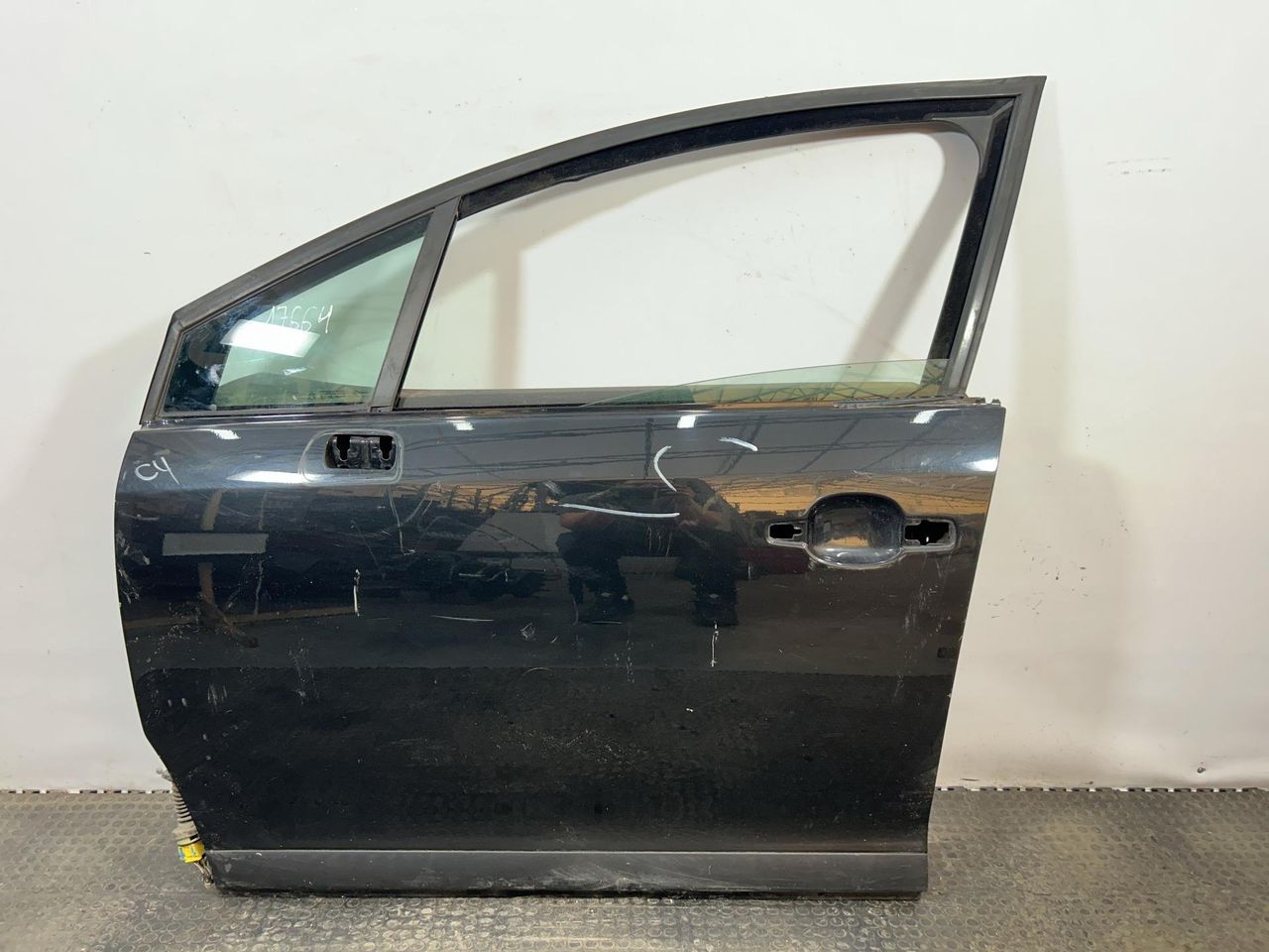 дверь передняя левая Citroen C4 1 поколение 2006