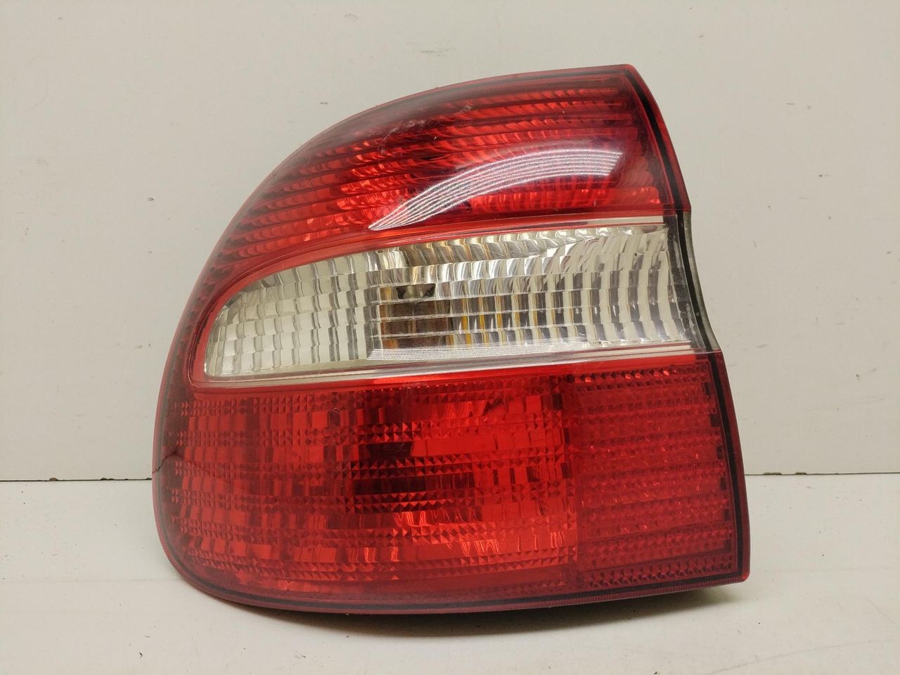 фонарь задний левый Ford