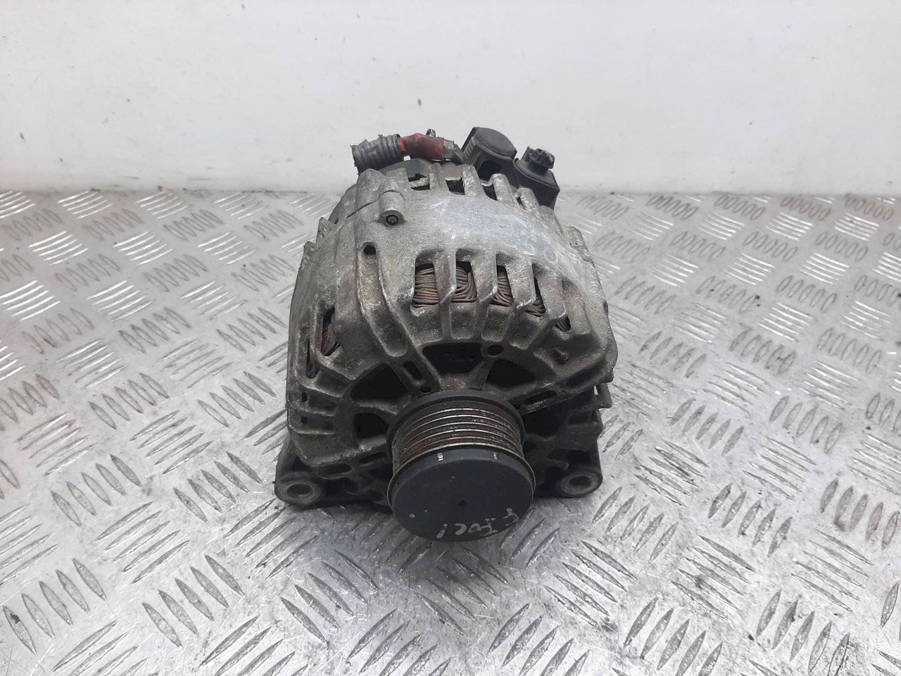 генератор Ford Fiesta 5 поколение [рестайлинг] 2005, 1.6 л., TDCi, 8V21-10300-BB