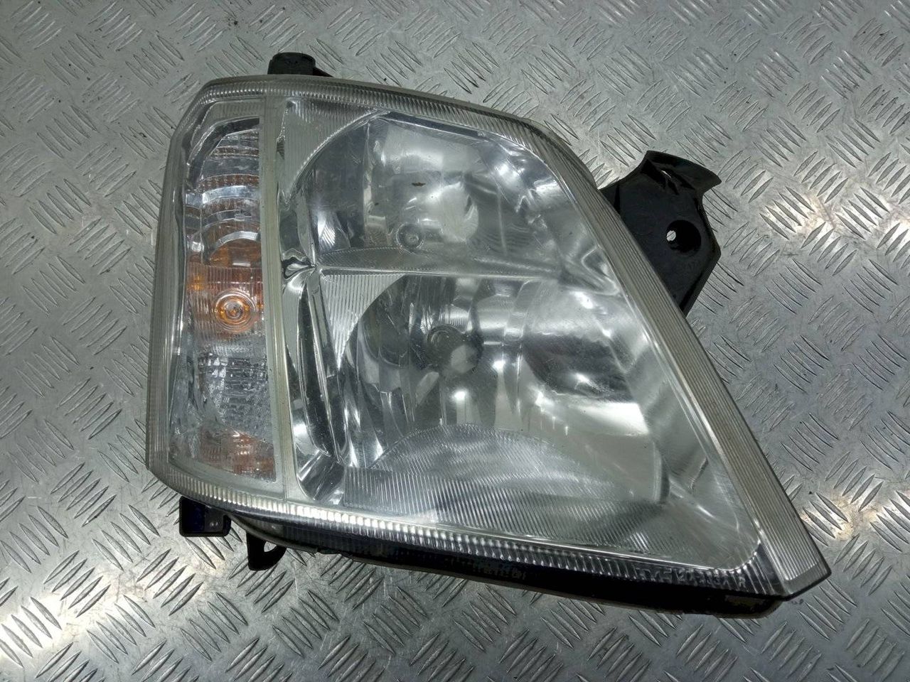 фара правая Opel Meriva 1 поколение (A) [рестайлинг] 2006