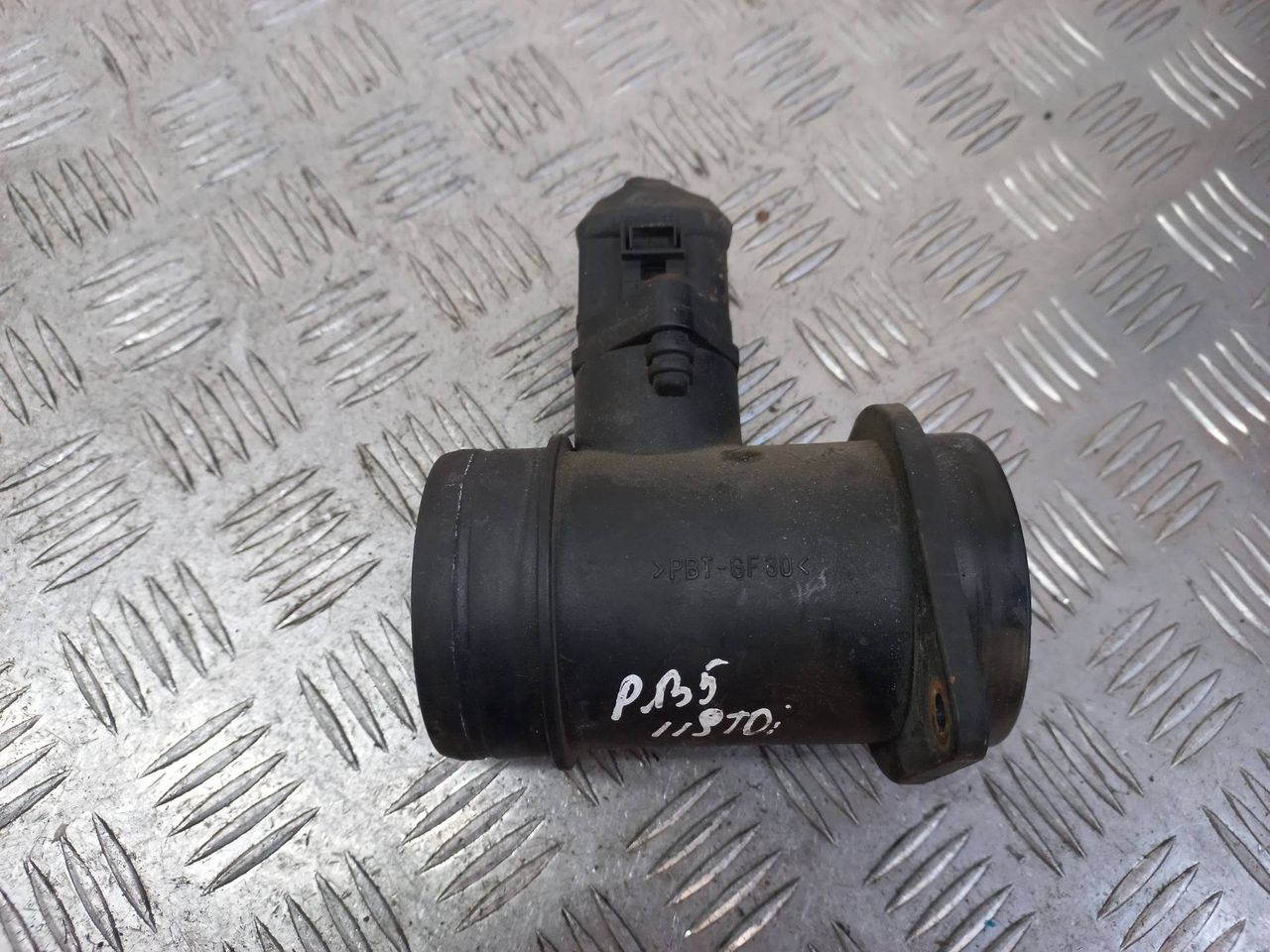 расходомер воздуха Volkswagen Passat B5 2000, 1.9 л., TDi PD, дизель, -, 0281002463 - фото №1