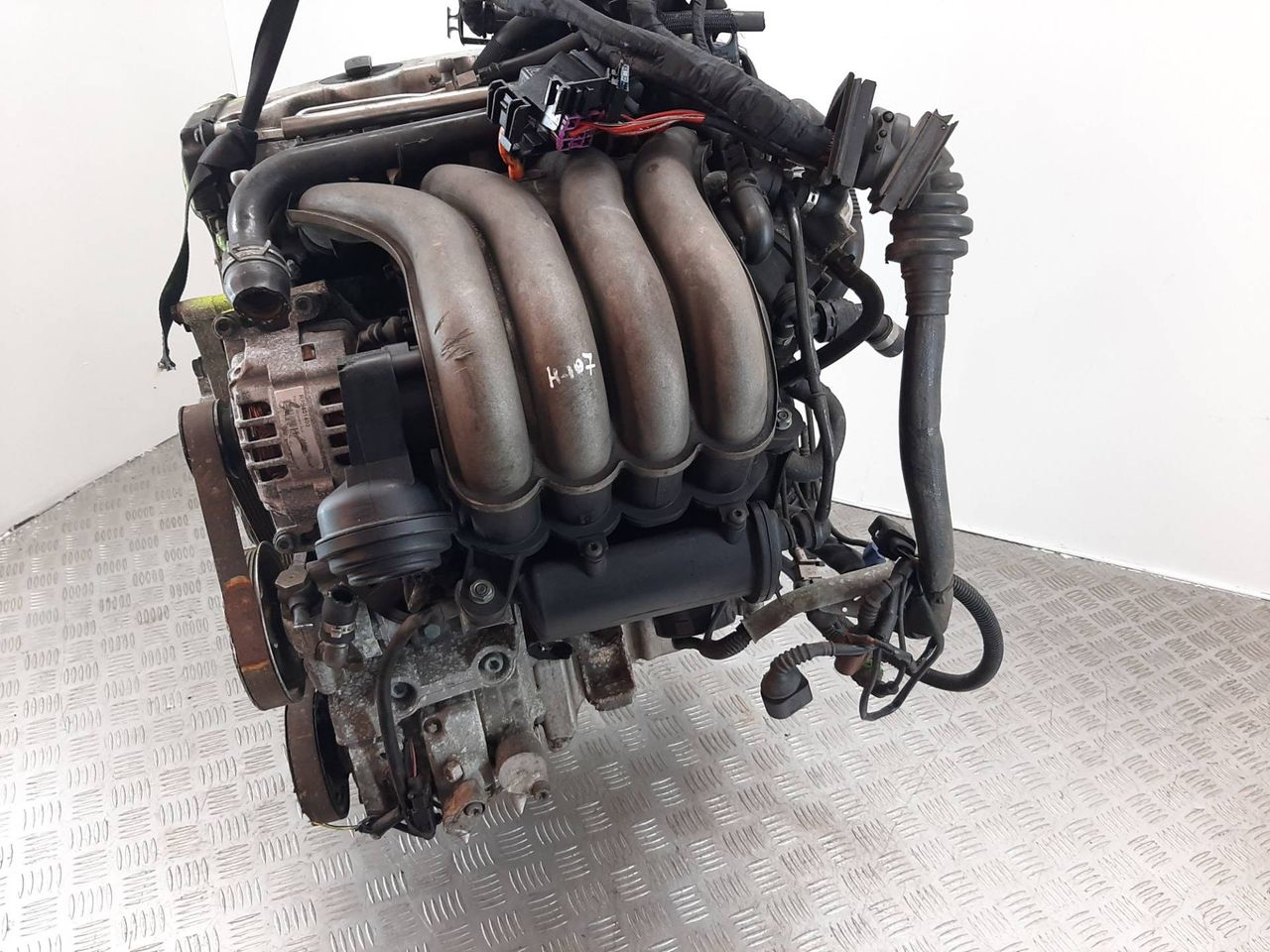двигатель Audi A4 B6 2001, 2.0 л., ALT, бензин, ALT, 061282
