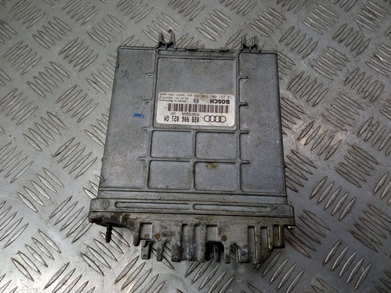 блок управления двигателем Audi A4 B5 1999, 1.9 л., AFN, дизель, 028906021GN