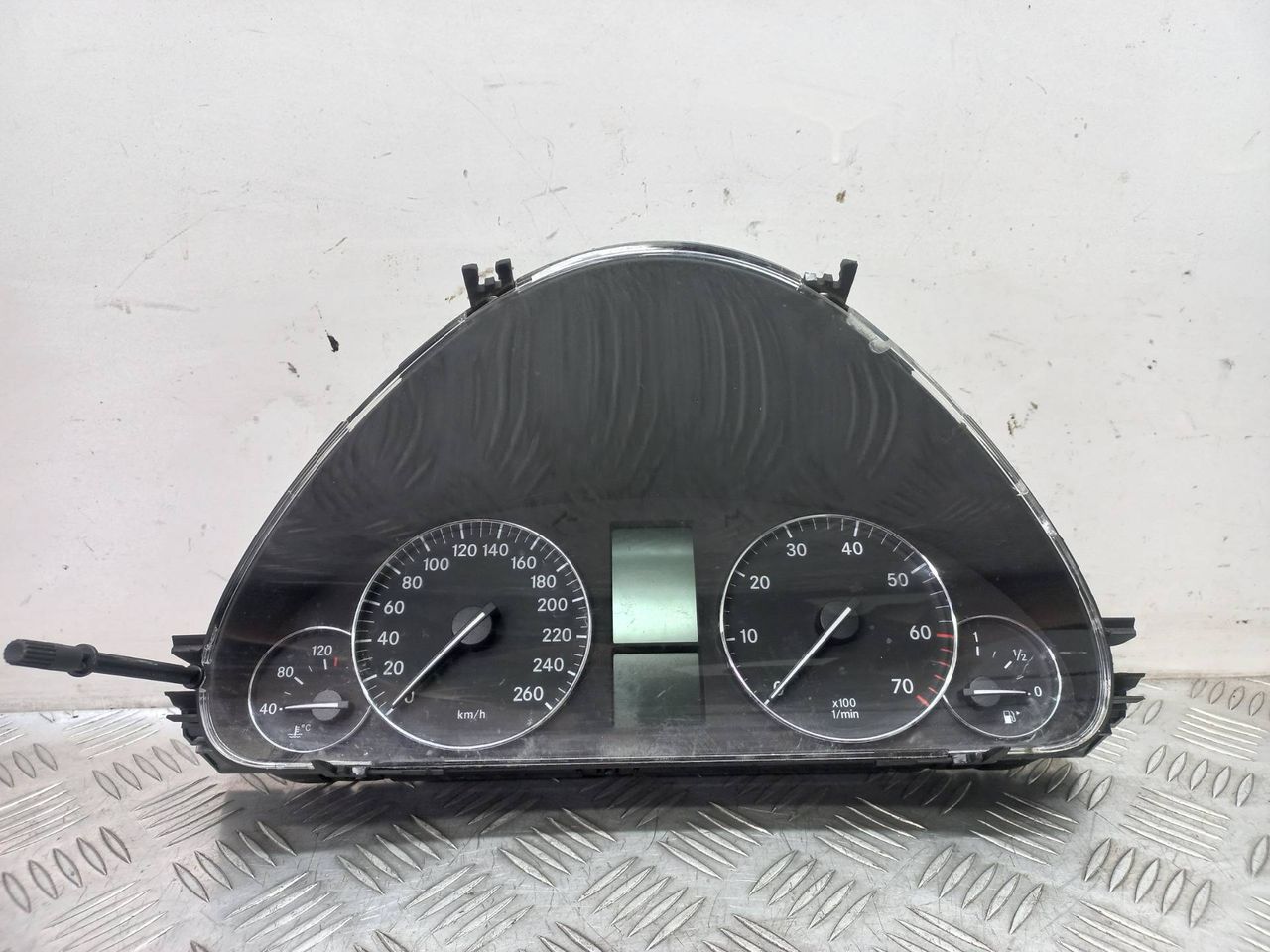 щиток приборов (приборная панель) Mercedes-Benz C-Класс W203/S203/CL203 [рестайлинг] 2005, 1.8 л., M 271.940, бензин, A2035404547
