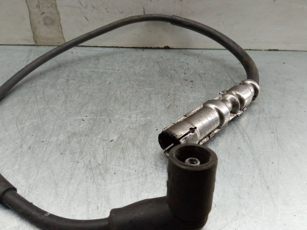 провод высоковольтный Volkswagen Passat B5 2000, 06A035255C