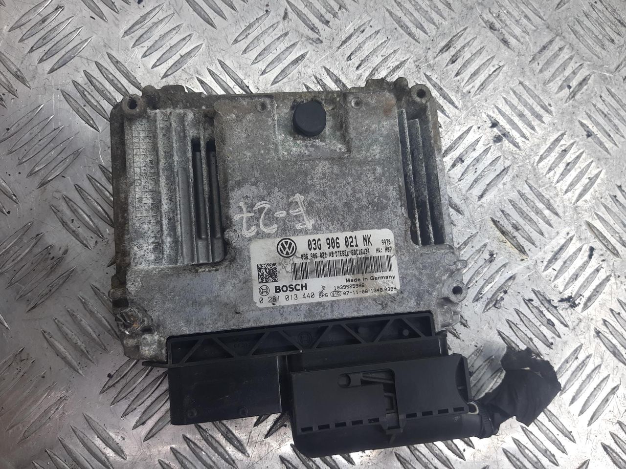 блок управления двигателем Volkswagen Passat B6 2007, 2.0 л., BMP, дизель, робот, 03G906021NK, 0281013440