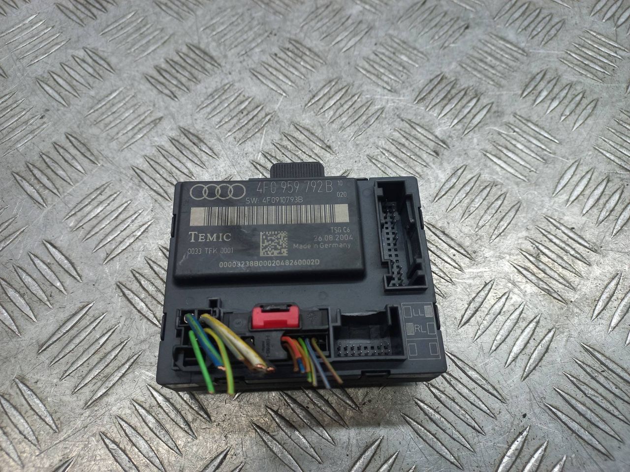 модуль управления двери Audi A6 4F/C6 2004, 3.0 л., BMK, дизель, 4F0959792B - фото №1