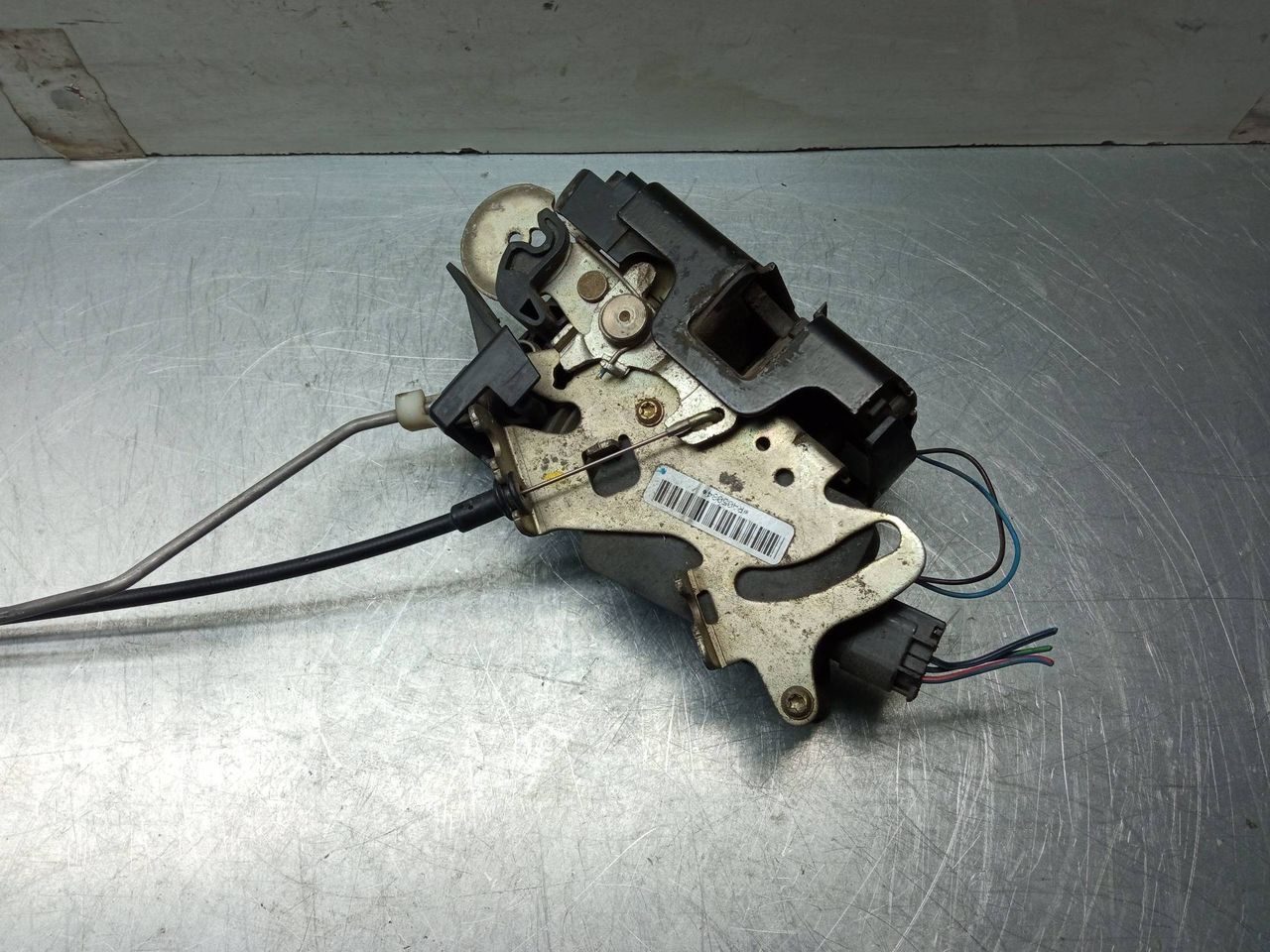 замок двери передней правой Mercedes-Benz Vito W639 2005, 2.2 л., дизель, МКПП, A2S53090790 - фото №1
