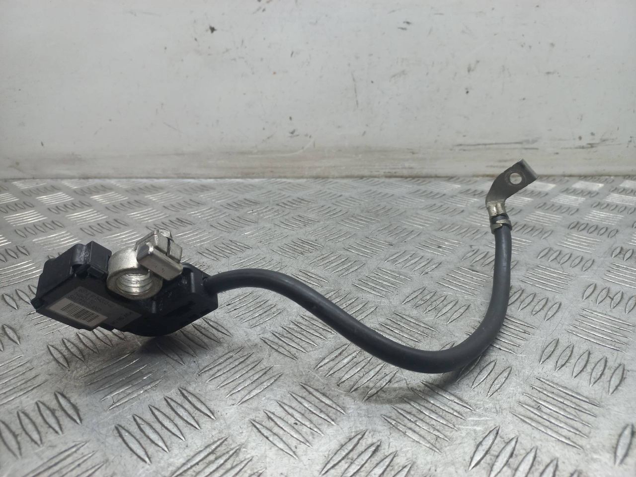 клемма аккумулятора минус BMW 5 серия E60/E61 2007, 61129184203 - фото №1