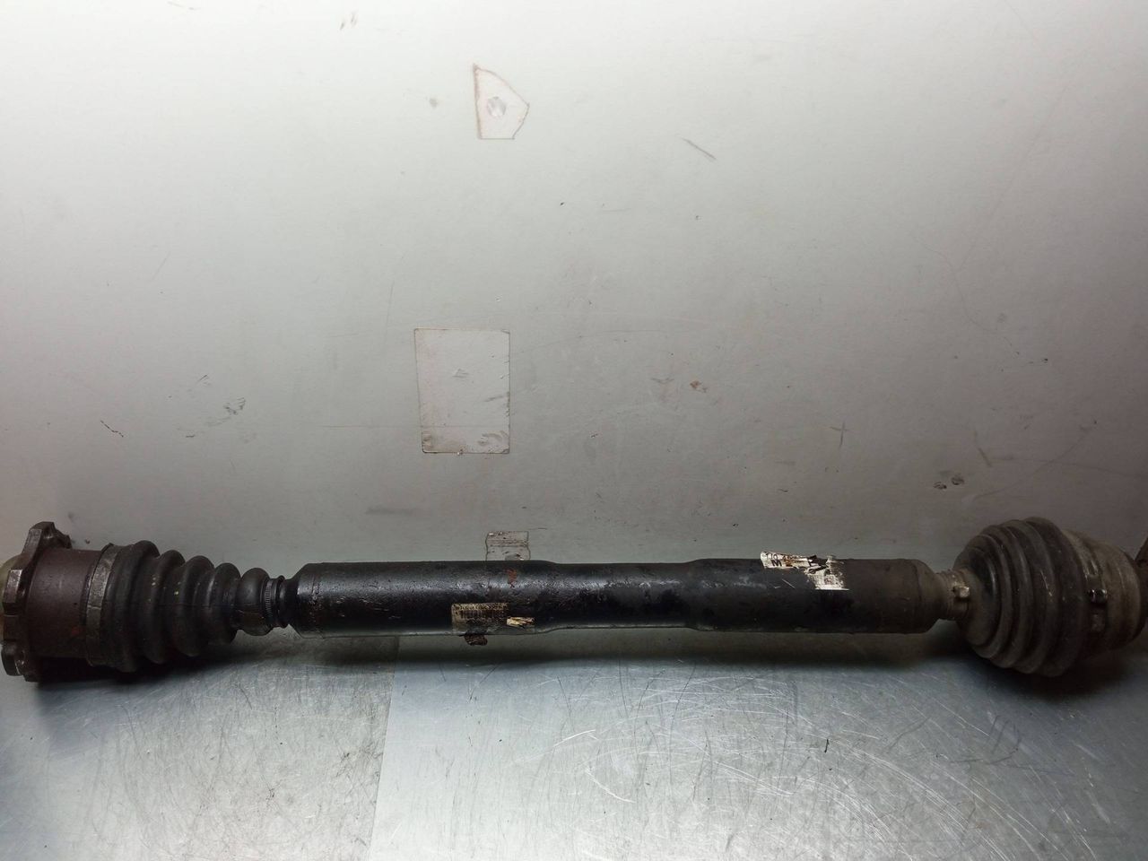 полуось передняя правая (приводной вал, ШРУС) Volkswagen Golf 4 поколение (1997 - 2006), 1.6 л., бензин, 0407272EK