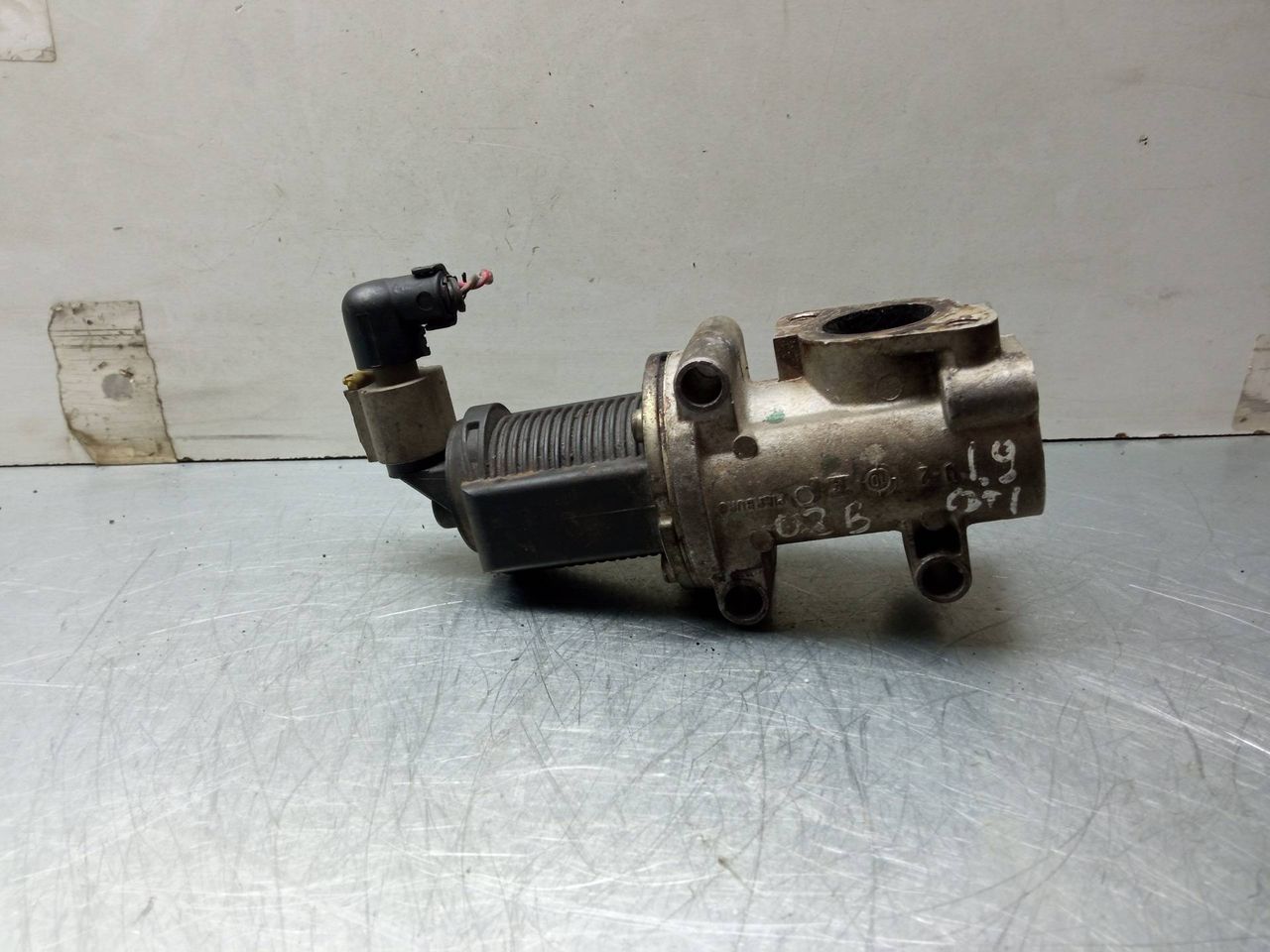 клапан EGR Opel Zafira 2 поколение (B) [рестайлинг] (2008 - 2014), 1.9 л., дизель