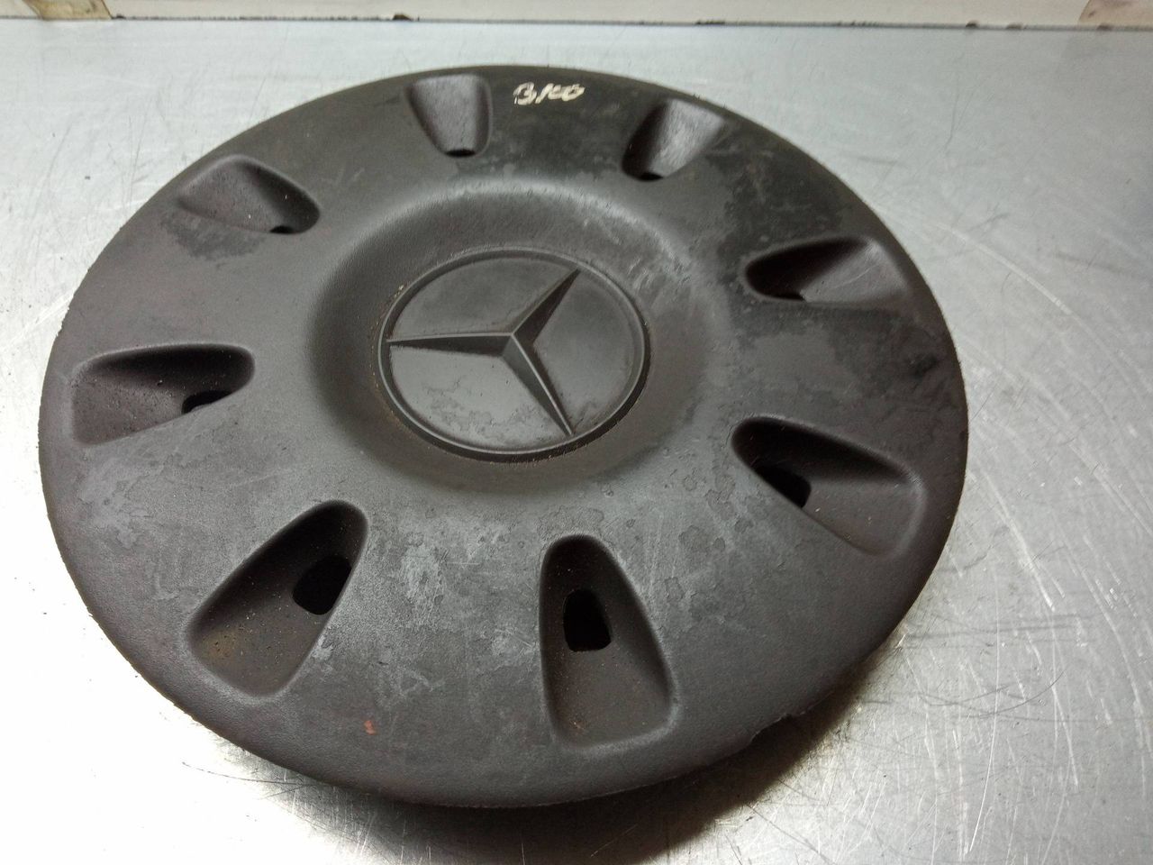 колпак колесный Mercedes-Benz Vito W639 2005, 2.2 л., дизель, МКПП, 6394010825