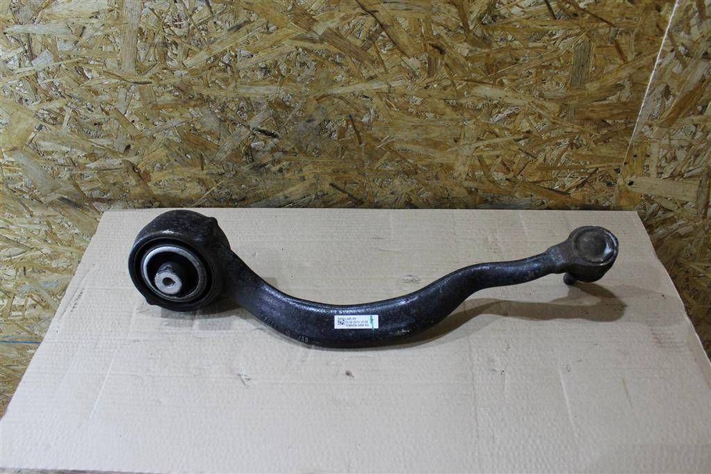 рычаг передний правый Land Rover Range Rover 4 поколение L405 2014, 4.4 л., дизель, АКПП, полный привод, правый руль, LR034219, CPLA3C256AE, CPLA3C256AF, CPLA3C256AG, JPLA3C256AA, JPLA3C256BB, JPLA3C256BC, JPLA3C256BD, LR072470, LR072471, LR109038, LR113306, LR126101, LR148059 - фото №1