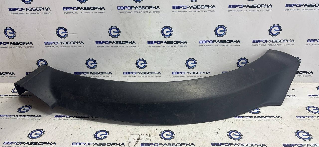 накладка колесной арки Land Rover Range Rover 4 поколение L405 2015, 4.4 л., дизель, АКПП, полный привод, правый руль, LR056576, CK5228370AD, CK5228370AE, LR136798 - фото №1