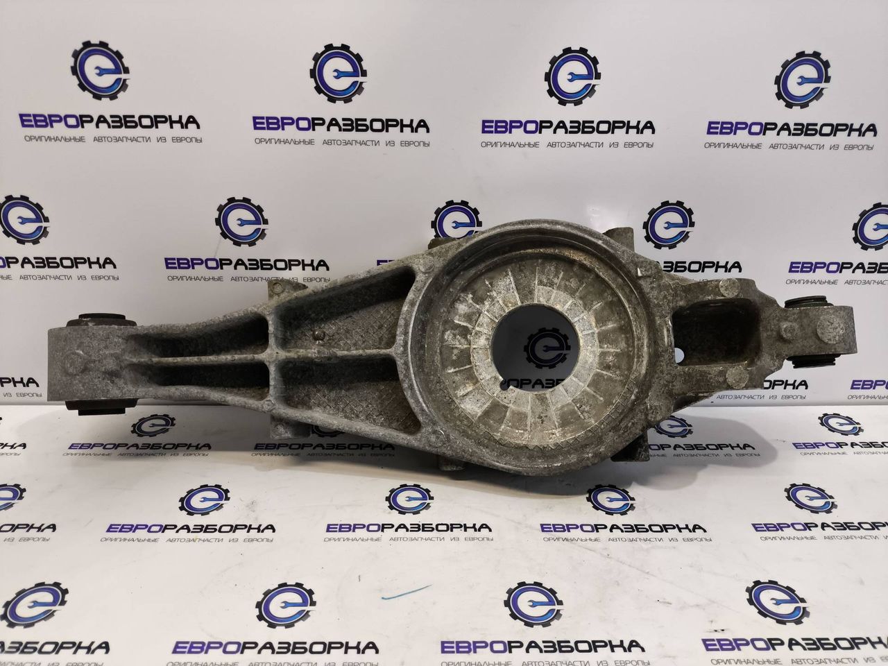 рычаг задний левый Maserati Levante 1 поколение M161 2019, 3.0 л., M156D, бензин, АКПП, внедорожник 5 дв., 670106331, 670106332 - фото №1