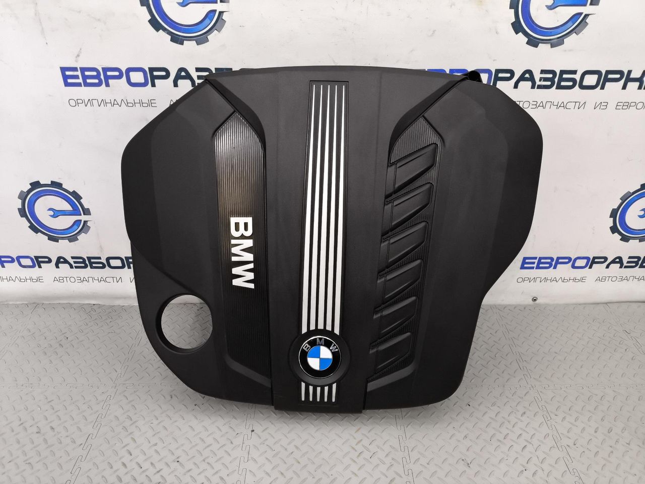 декоративная крышка двигателя BMW X5 E70 [рестайлинг] E70 2012, 3.0 л., D, дизель, АКПП, передний привод, 13717812063, 7812063