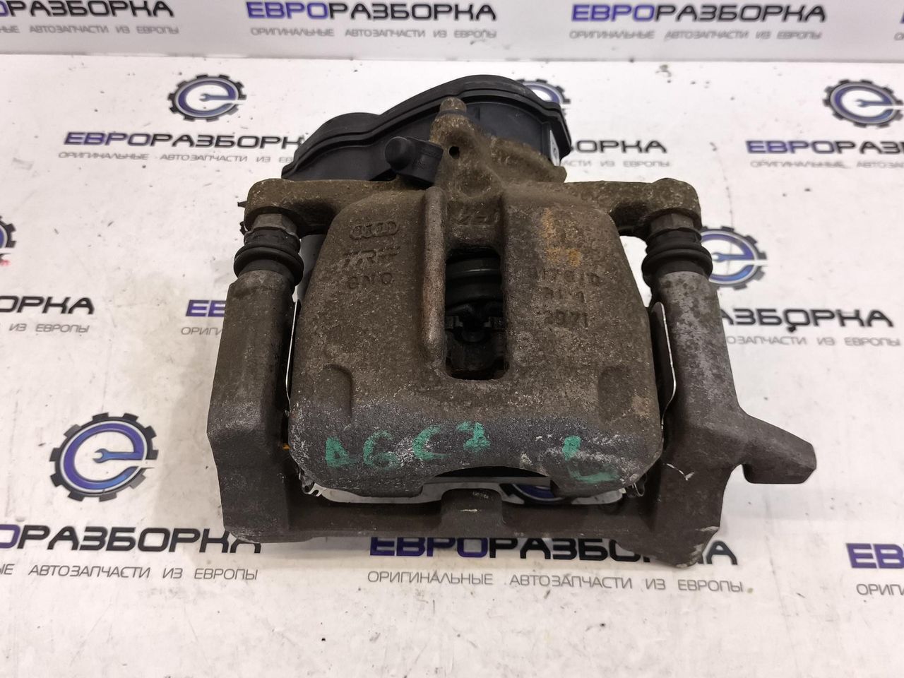 суппорт задний правый Audi A6 4G/C7 2012, 3.0 л., TDi, дизель, АКПП, передний привод, 4G0615404