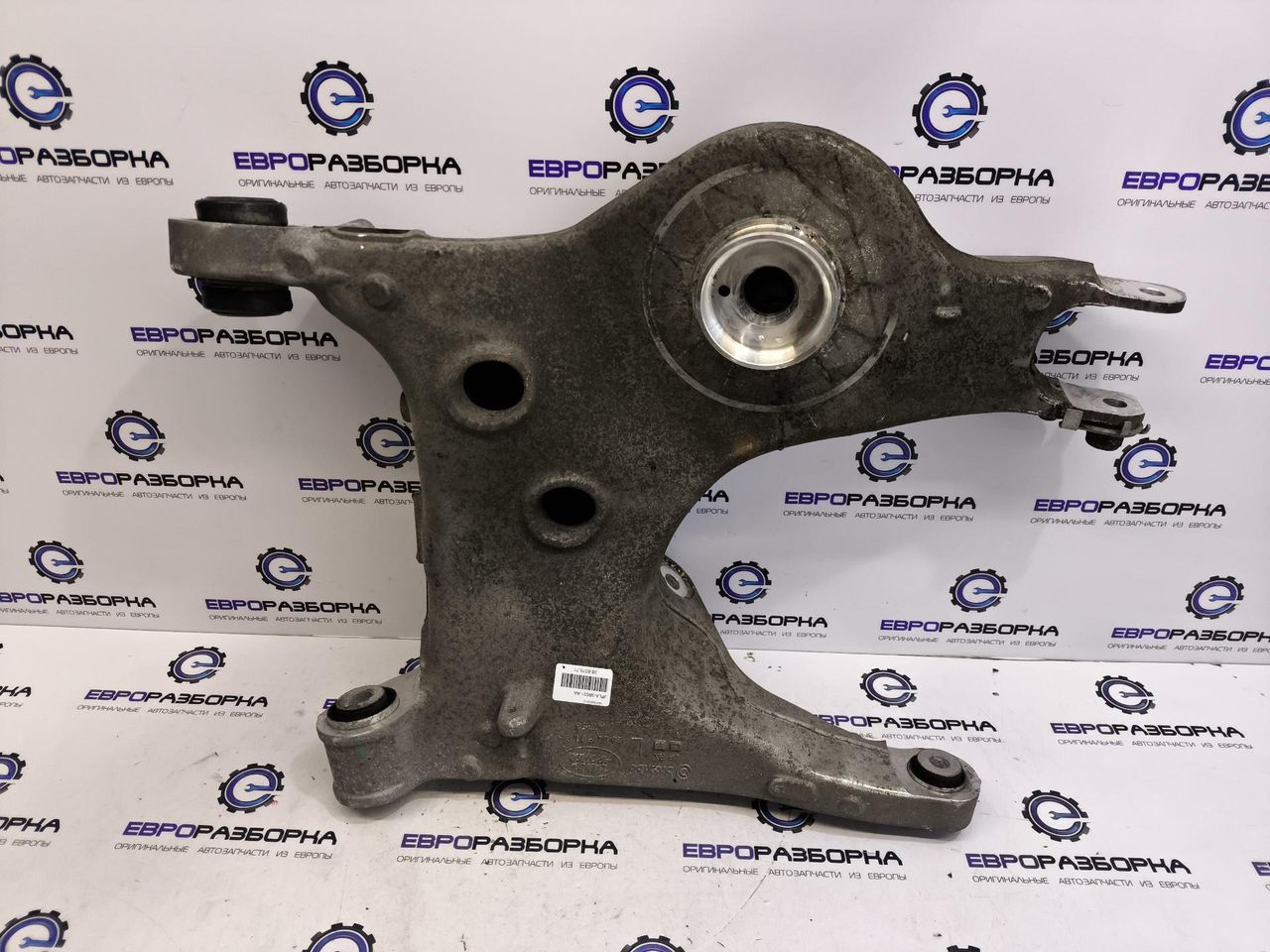 рычаг задний левый Land Rover Discovery 5 поколение L462 2019, 3.0 л., дизель, АКПП, передний привод, JPLA5B531AA - фото №1