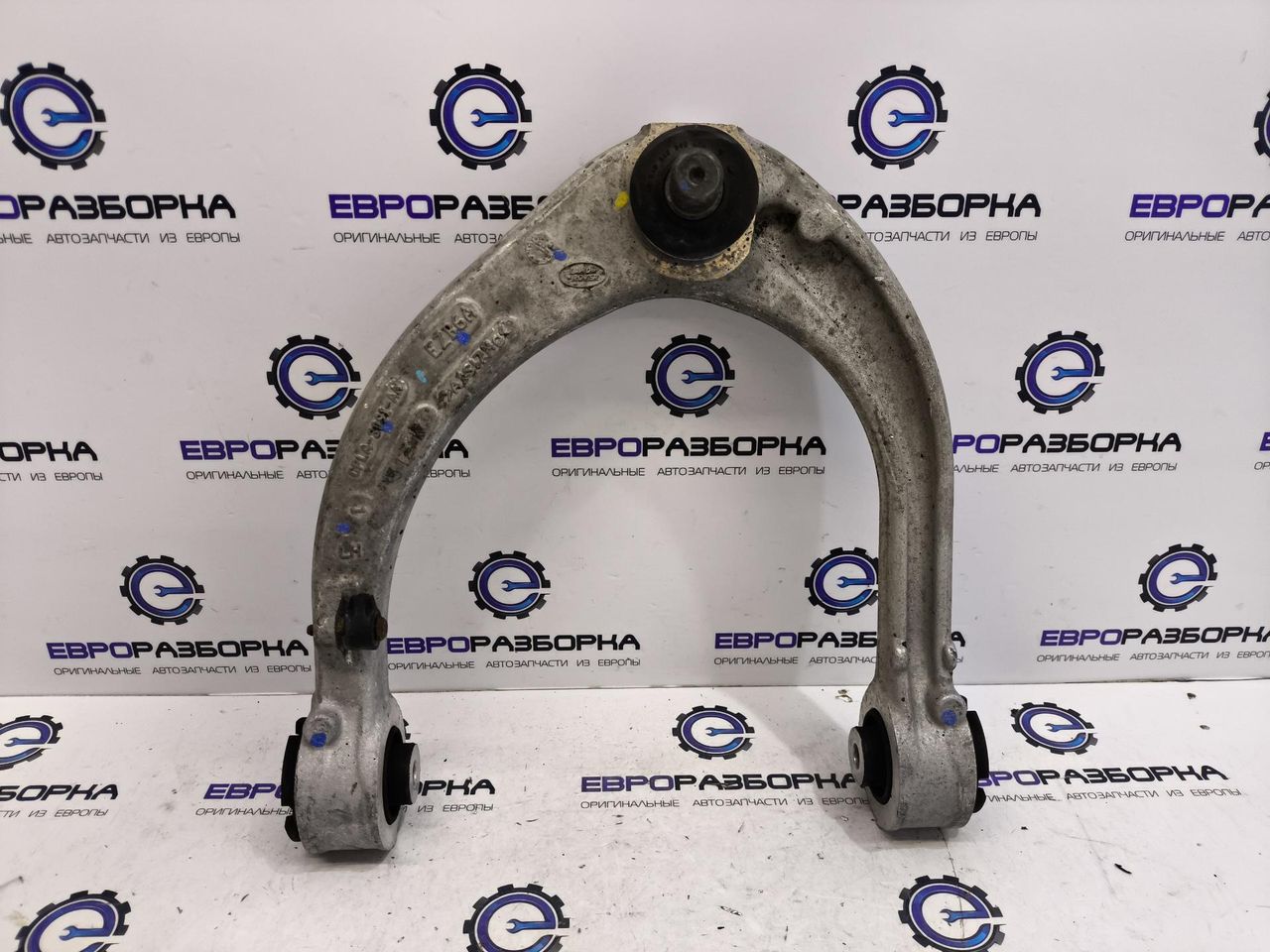 рычаг передний левый Land Rover Range Rover 4 поколение L405 2013, 4.4 л., дизель, АКПП, полный привод, правый руль - фото №1