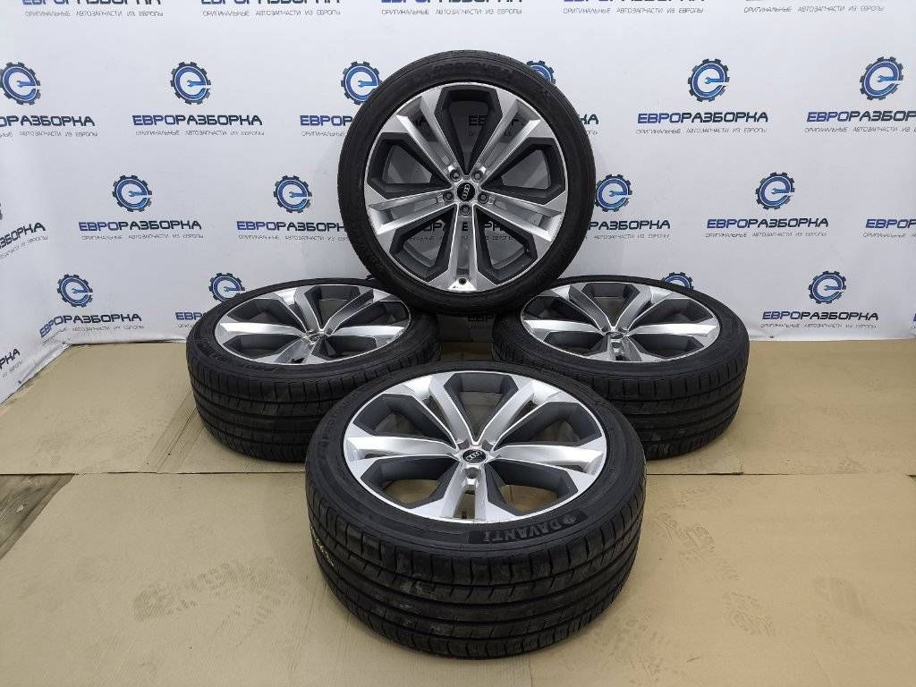 диск литой Audi Q8 4M 4M8 2021, 3.0 л., TFSI, DCBD, бензин, АКПП, черный металлик, внедорожник 5 дв., полный привод, правый руль, 4M8601025AN, 4M8601025AN