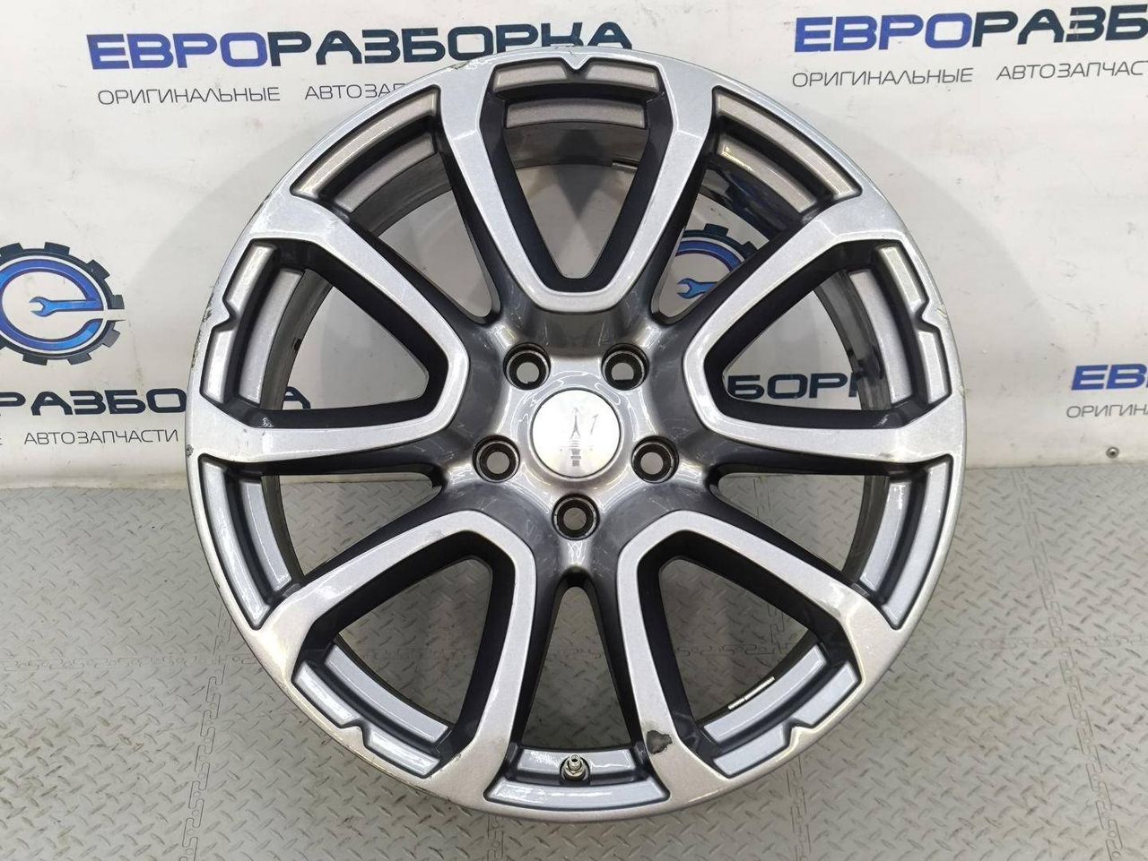 диск литой Maserati Levante 1 поколение M161 2019, 3.0 л., M156D, бензин, АКПП, внедорожник 5 дв., 670044704