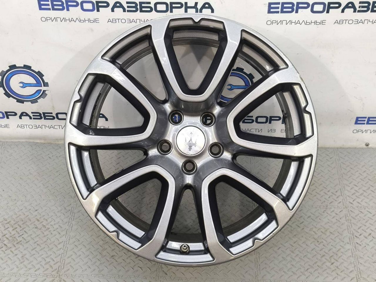 диск литой Maserati Levante 1 поколение M161 2019, 3.0 л., M156D, бензин, АКПП, внедорожник 5 дв., 670044704