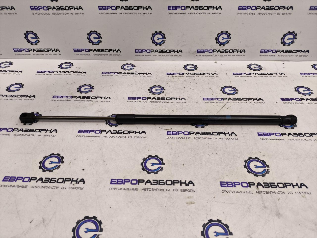 амортизатор капота Mercedes-Benz E-Класс W212/S212/C207/A207 2012, 2.1 л., OM 651.924, дизель, АКПП, седан, задний привод, правый руль, A2048800029