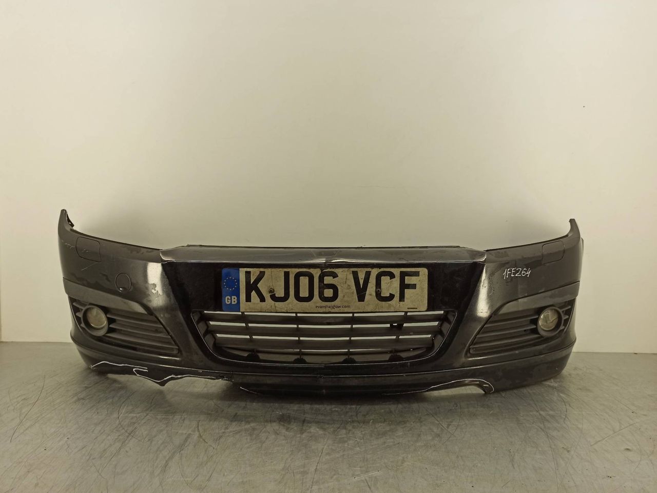 бампер передний Opel Astra H 2006, 1.9 л., CDTi, Z19DTH, дизель, 6МКПП, чёрный, хетчбэк 5 дв., передний привод, правый руль, 24460258 - фото №1