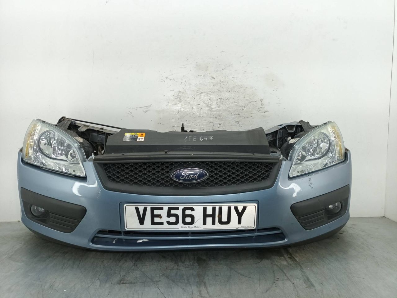 передняя часть (ноускат) Ford Focus 2 поколение 2006, 1.8 л., i, QQDB, бензин, 5МКПП, хетчбэк 5 дв., передний привод - фото №1