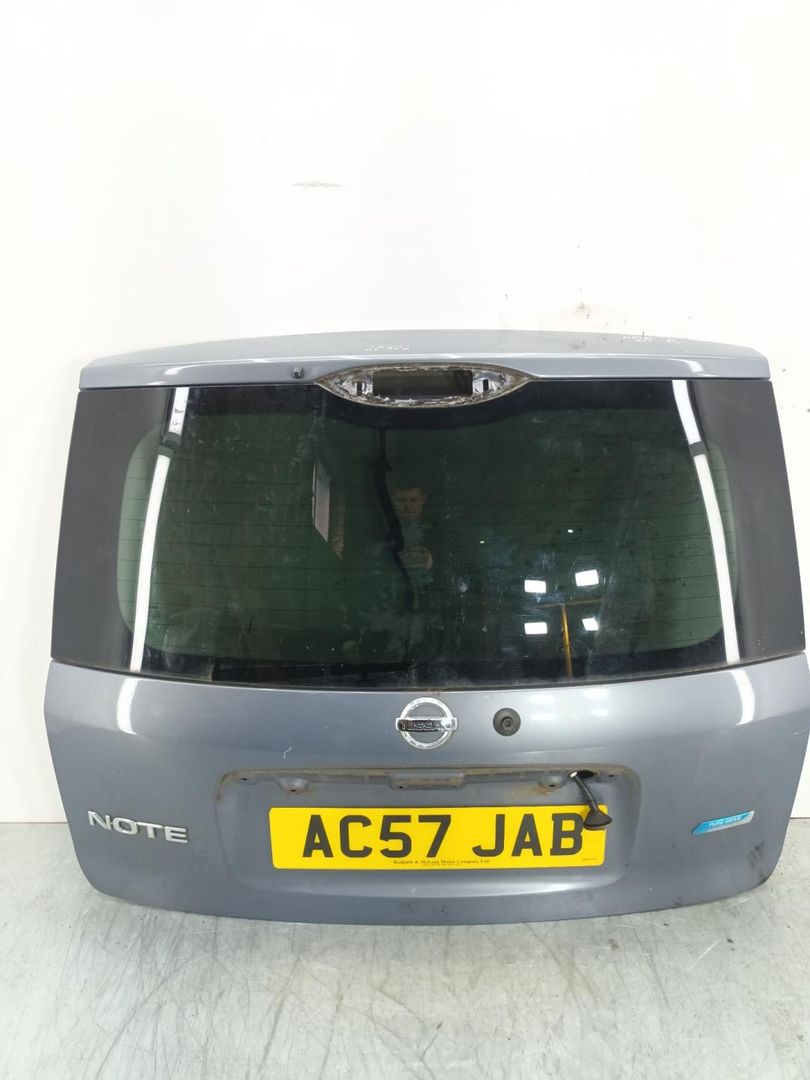 крышка багажника (дверь 3-5) Nissan Note E11 2007, K0100-9U0M0, 90300-9U010 - фото №1