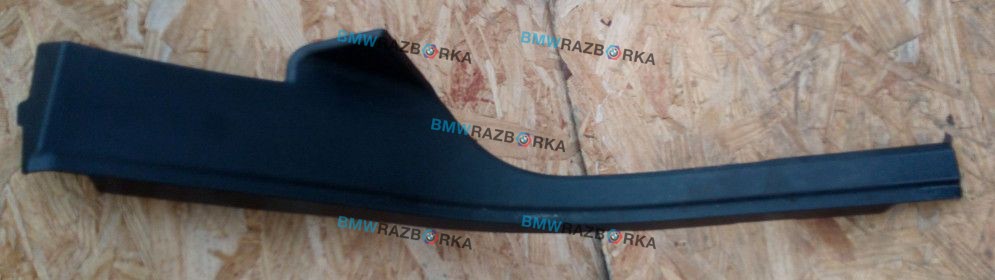 накладка на порог внутренняя BMW X5 E70 2008, 3.0 л., M57 D30 (306D3), дизель, АКПП, внедорожник 5 дв., 51477148528