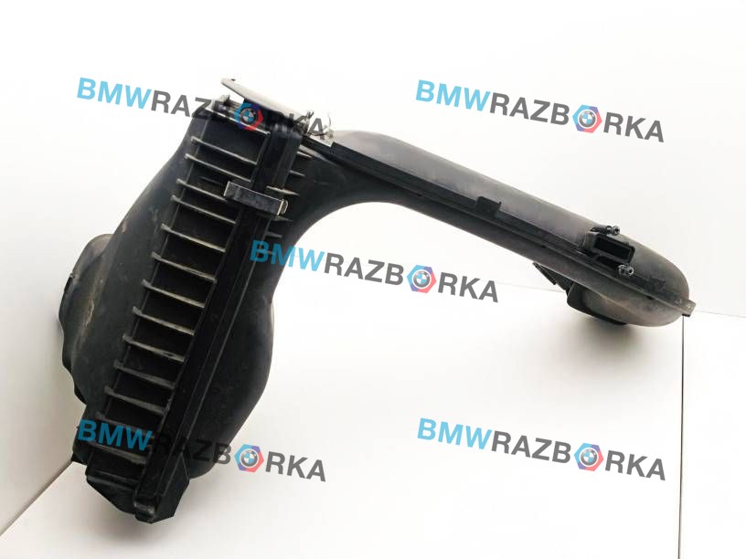 корпус воздушного фильтра BMW X3 F25 2015, 3.0 л., дизель, АКПП, внедорожник 5 дв., полный привод, правый руль