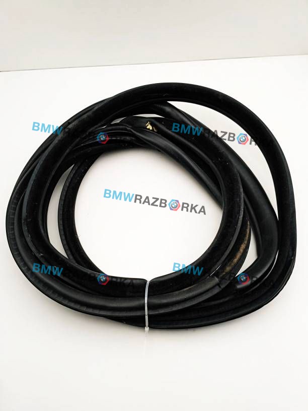 уплотнитель двери BMW X5 E70 2008, 3.0 л., дизель, АКПП, внедорожник 5 дв.
