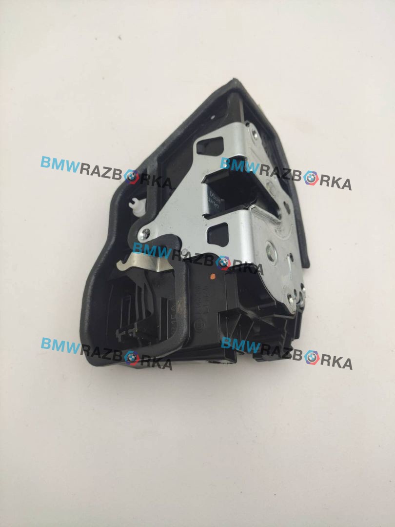 замок двери передней правой BMW 3 серия F30/F31/F34 [рестайлинг] F31 2015, 2.0 л., N47 D20 C, дизель, АКПП, белый, универсал, задний привод, правый руль, 7202150